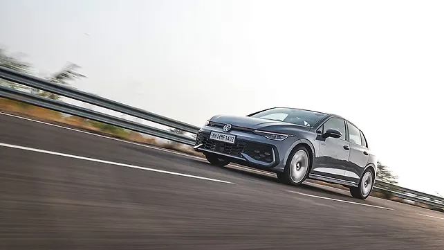 Volkswagen Golf GTI Left Front Three Quarter